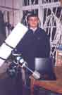 Автор статьи рядом со своим телескопом